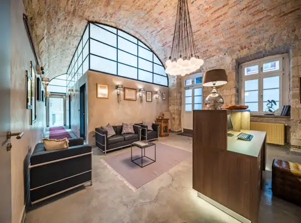 Kiadó üzlethelyiség utcai bejáratos, Budapest, VII. kerület 133 m² 1.55 M Ft/hó